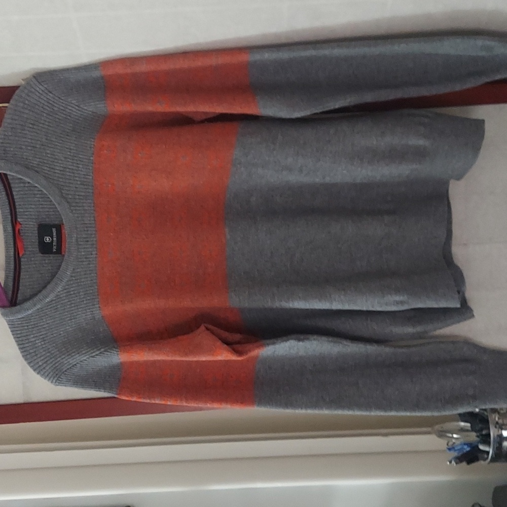 Victorinox Swiss Army Merino Wool knitwear Nordic print Women's Sweater Sz L